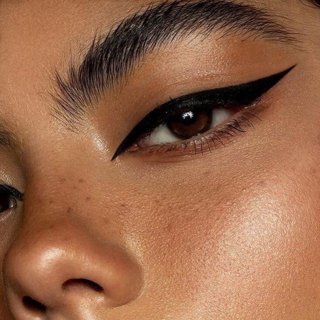 Eyeliner Kering Homecare24